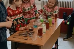 8c4cb74b-280b-44f7-95f7-e7811f3c9235